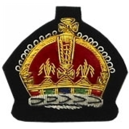 Kings-Crown-Badge-Gold-Bullion-on-Black