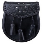 half-dress-sporran-with-a-Circle-Studded-design-on-the-front.